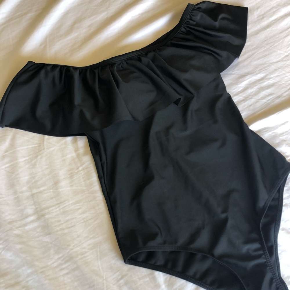 NEW Black ruffle off shoulder one piece swimsuit